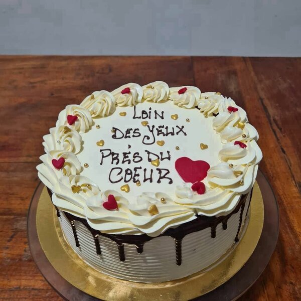 Gâteau d'anniversaire crème