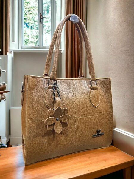 LV Brand New Big Flower Article..