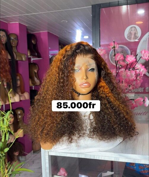 Perruque Bouclée Luxe Femme