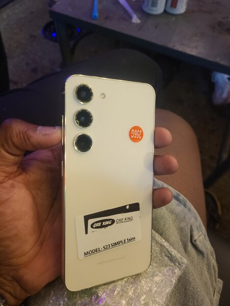 Samsung Galaxy S23 256 Go