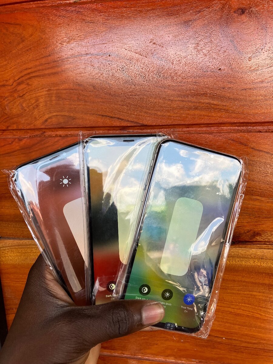 iPhone X  64gb  Fully functional