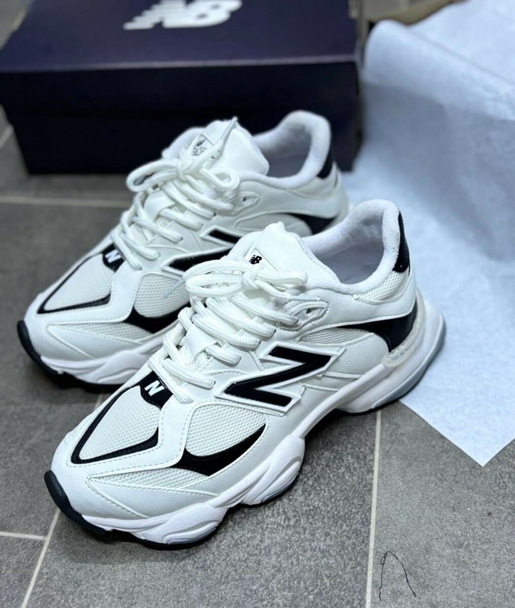 NEW BALANCE 9060