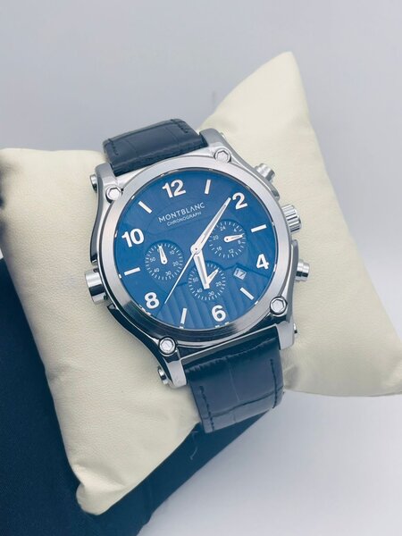 Montrede la maison Mont blanc