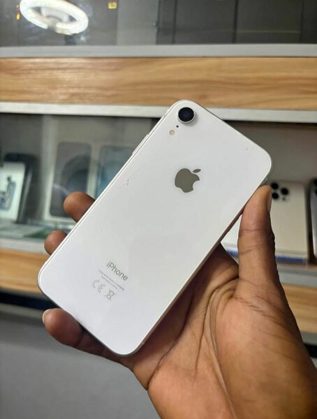 iPhone blanc moderne