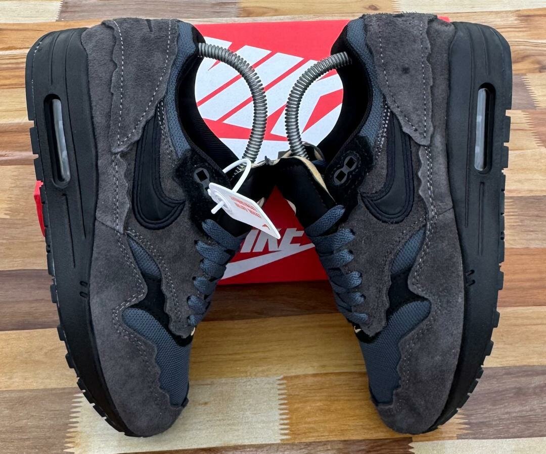 Nike Air Max Sneakers