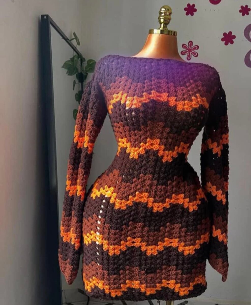 Robe en crochet rayée