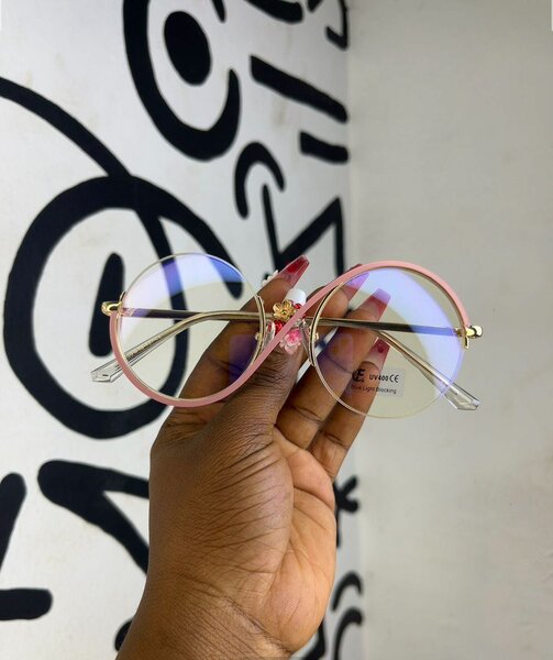 Blue light blocking glasses