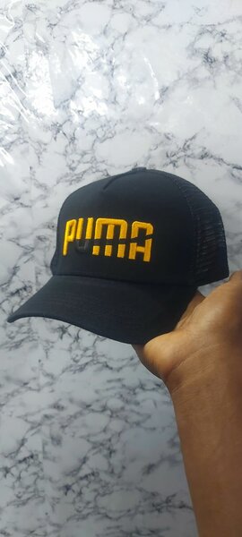 Casquette noire Puma
