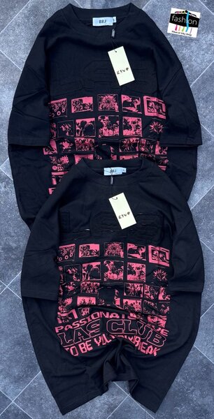 T-shirts assortis graphiques