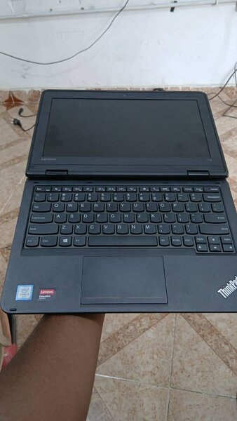 THINKPAD i3