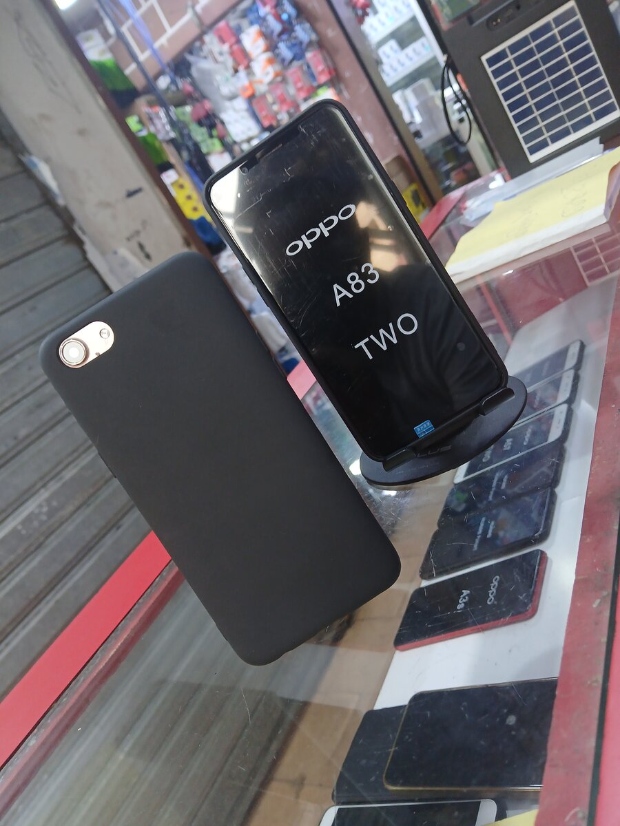 Oppo A83   128GB 4ram