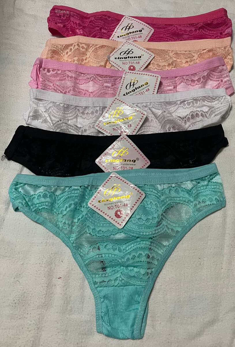 Culottes en dentelle féminine