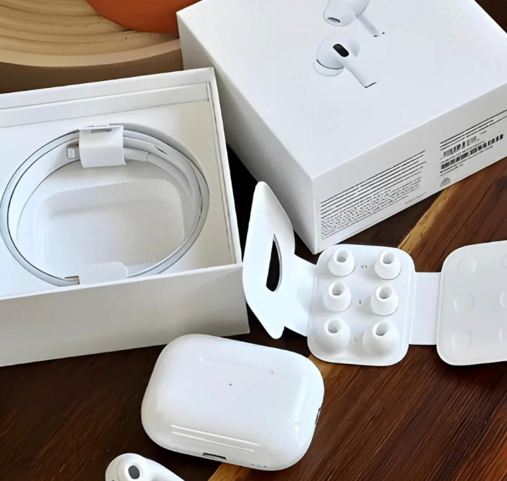 Airpods pro 2nd Generation earbuds