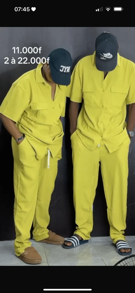Ensemble jaune stylé