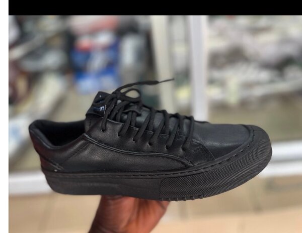 Chaussures noires élégantes