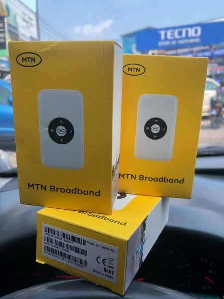 Universal pocket mifi