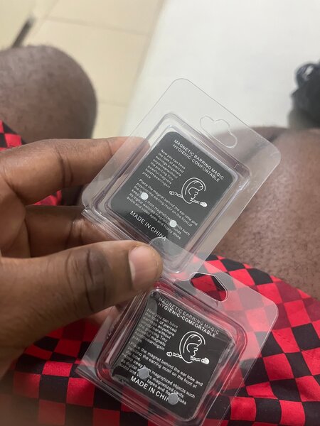 4 Boucles d'oreilles aimantées