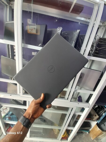 Dell VOSTRO 3500 core i3 11th generation