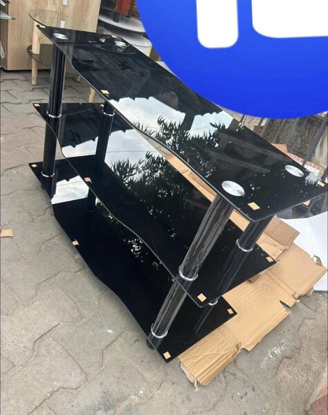 Meuble TV en verre noir élégant