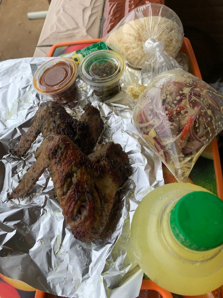 Plat Poulet Grillé avec Accompagnements