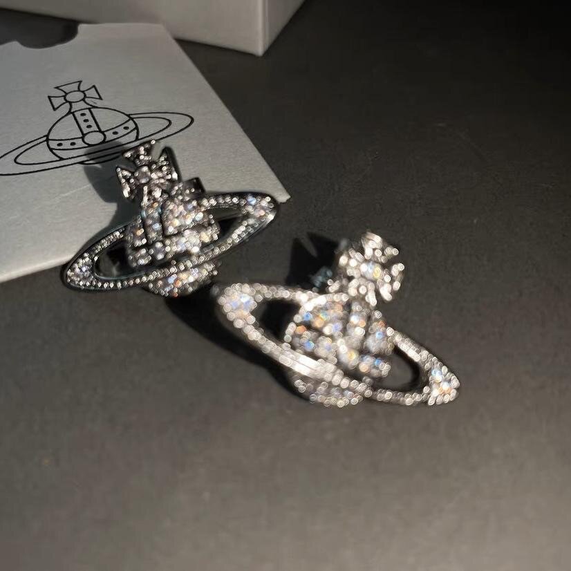 Vivienne West boucle d'oreille