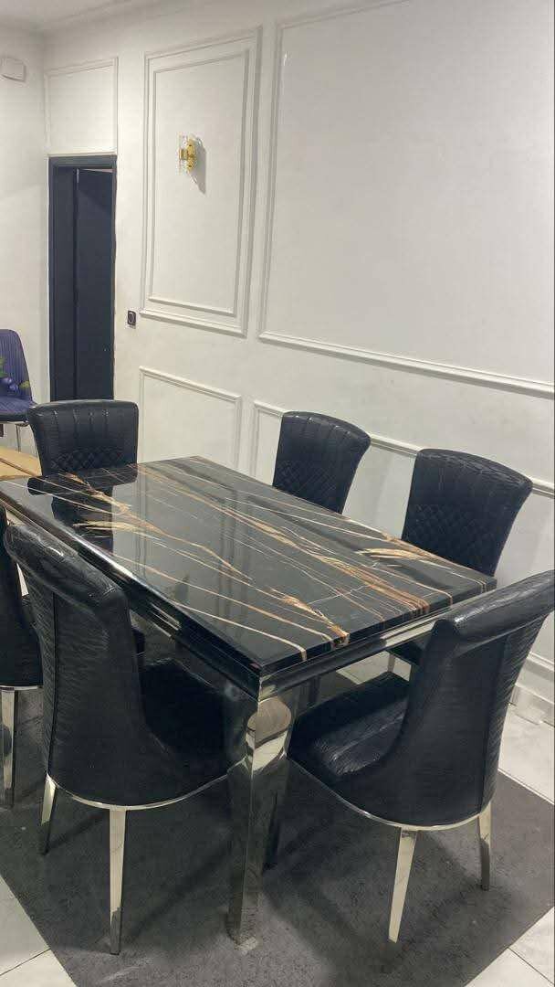 Table à manger en marbre 6plac