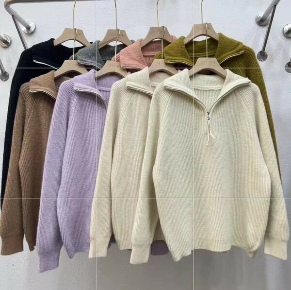 Свитер полузамок