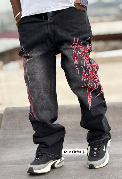 Jean baggy noir graphique