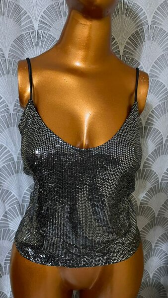 Top à sequins argentés