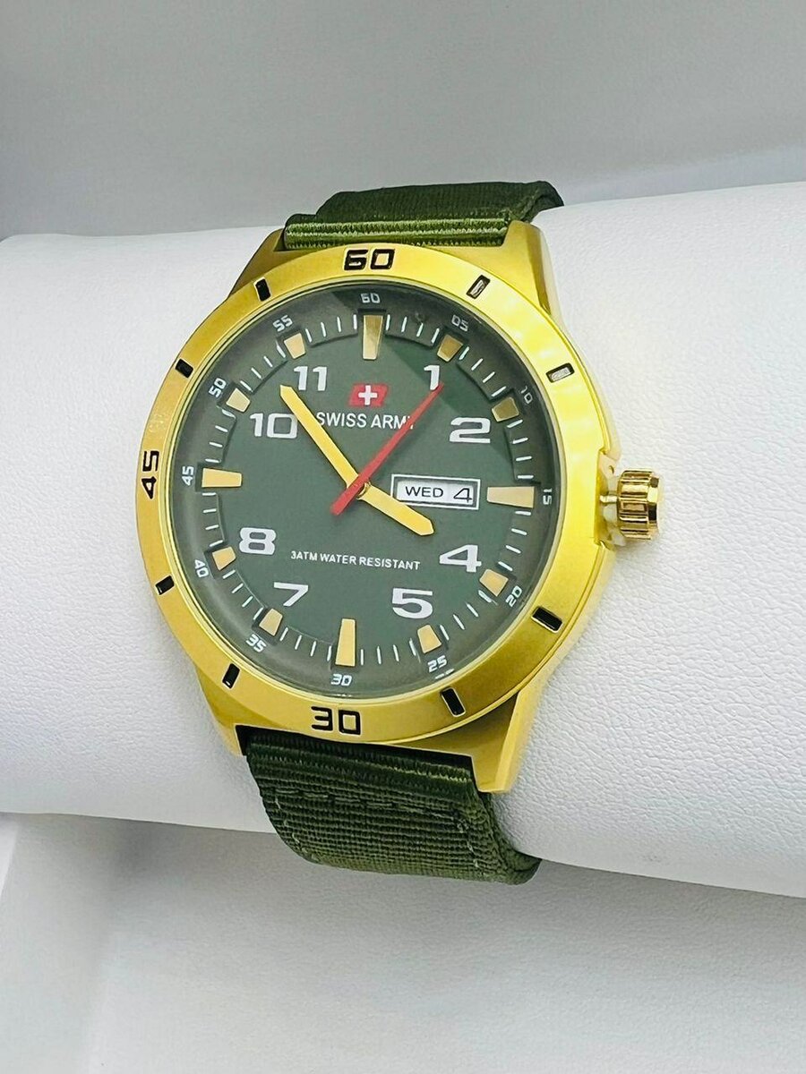 Montre acier inoxydable résistant à l'eau