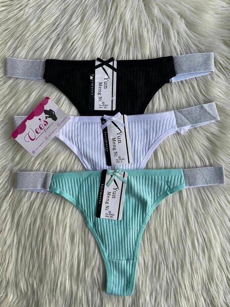 Strings et culottes pour femmes