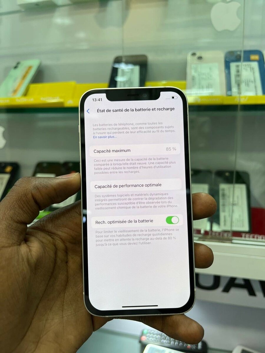 iPhone 12 64go quasi neuf