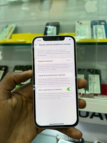 iPhone 12 64go quasi neuf