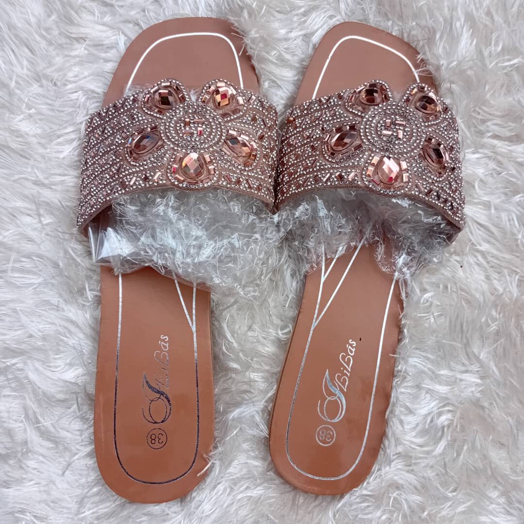 Sandales perlées élégantes