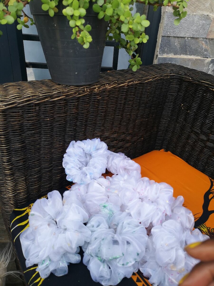 Scrunchies (organza )