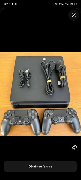 Console de Jeu avec Manettes