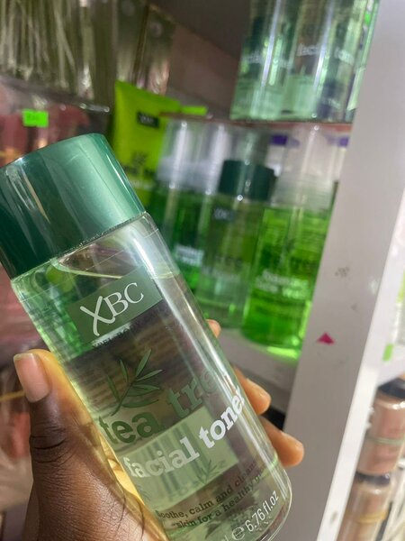 Tea tree facial toner