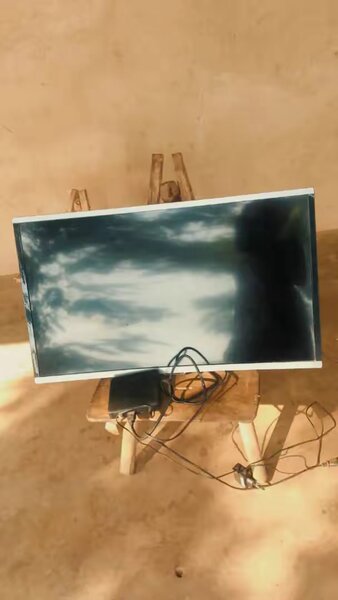 Écran LED 32 pouces