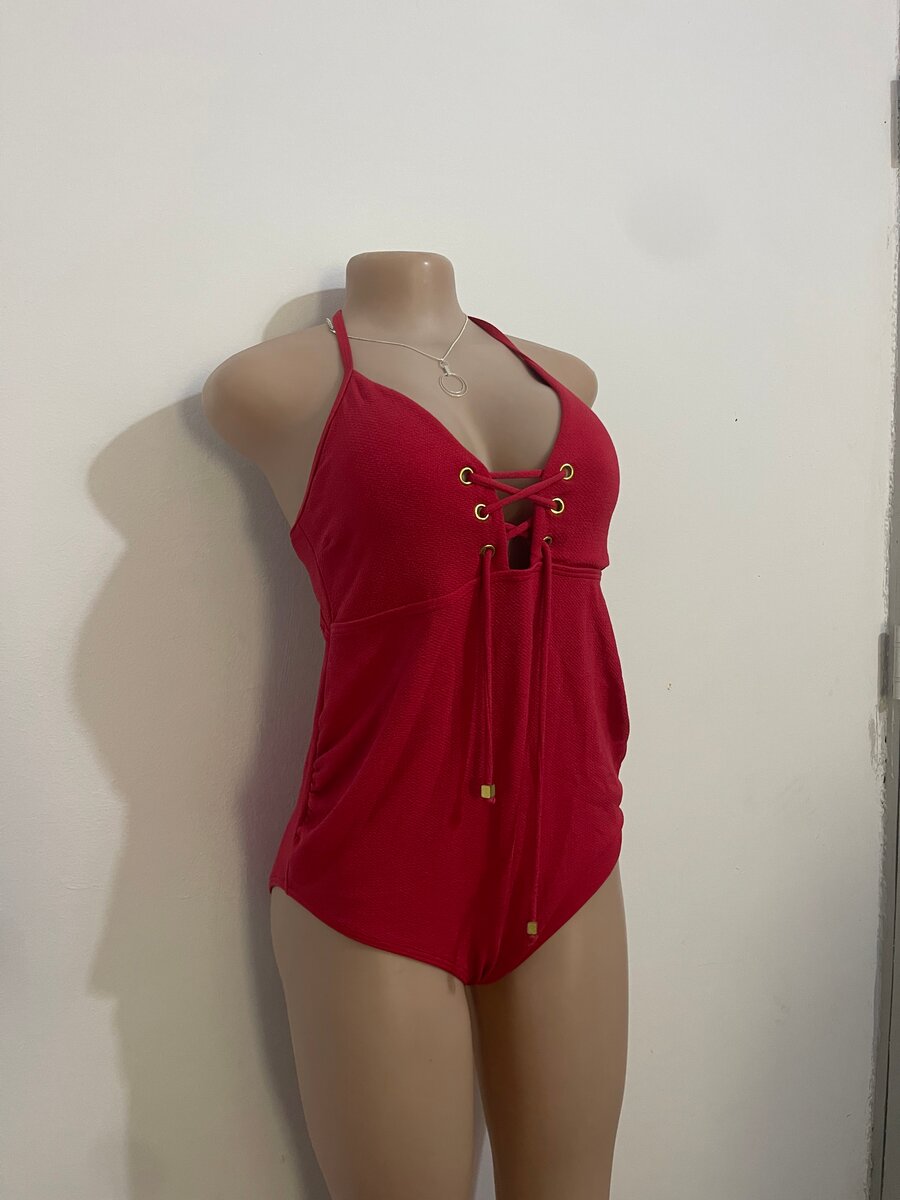 Stylish Women's Red Swimsuit