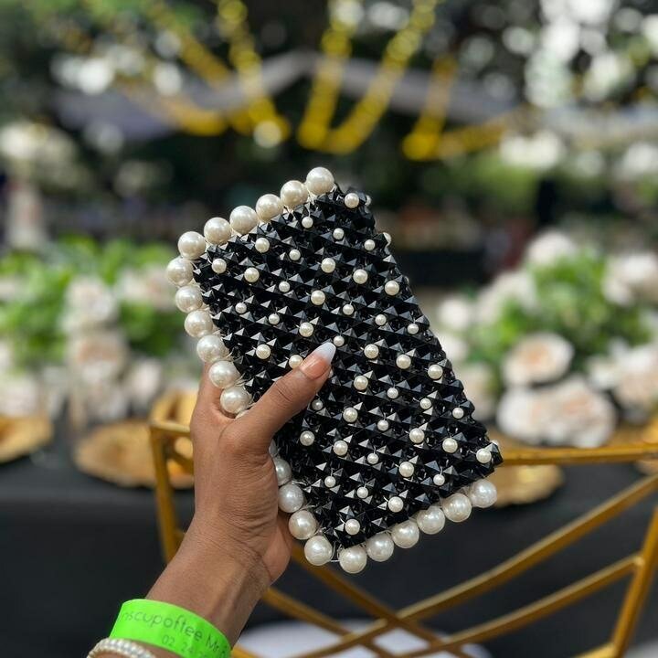 Pochette perlée élégante