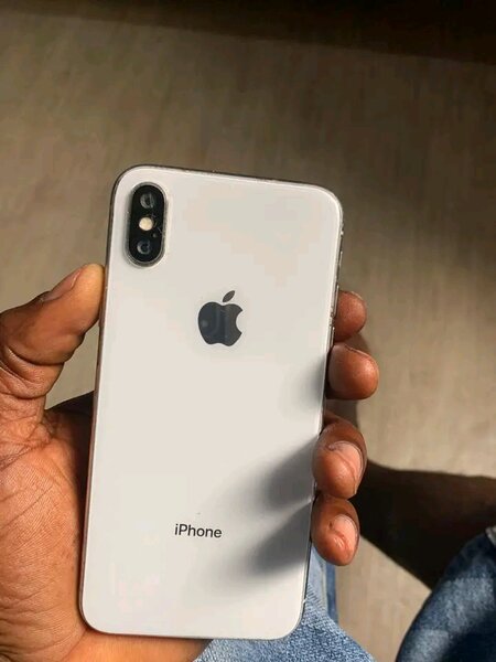 Apple iPhone X 256 Go