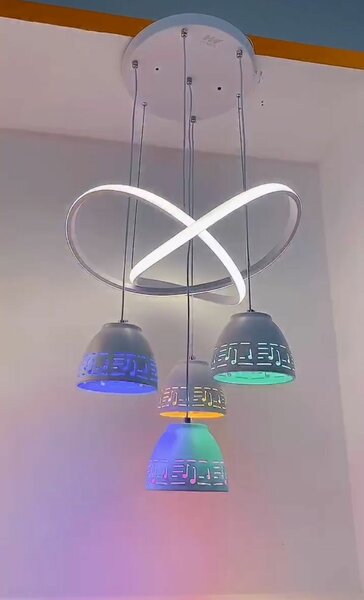 Suspension LED multicolore moderne