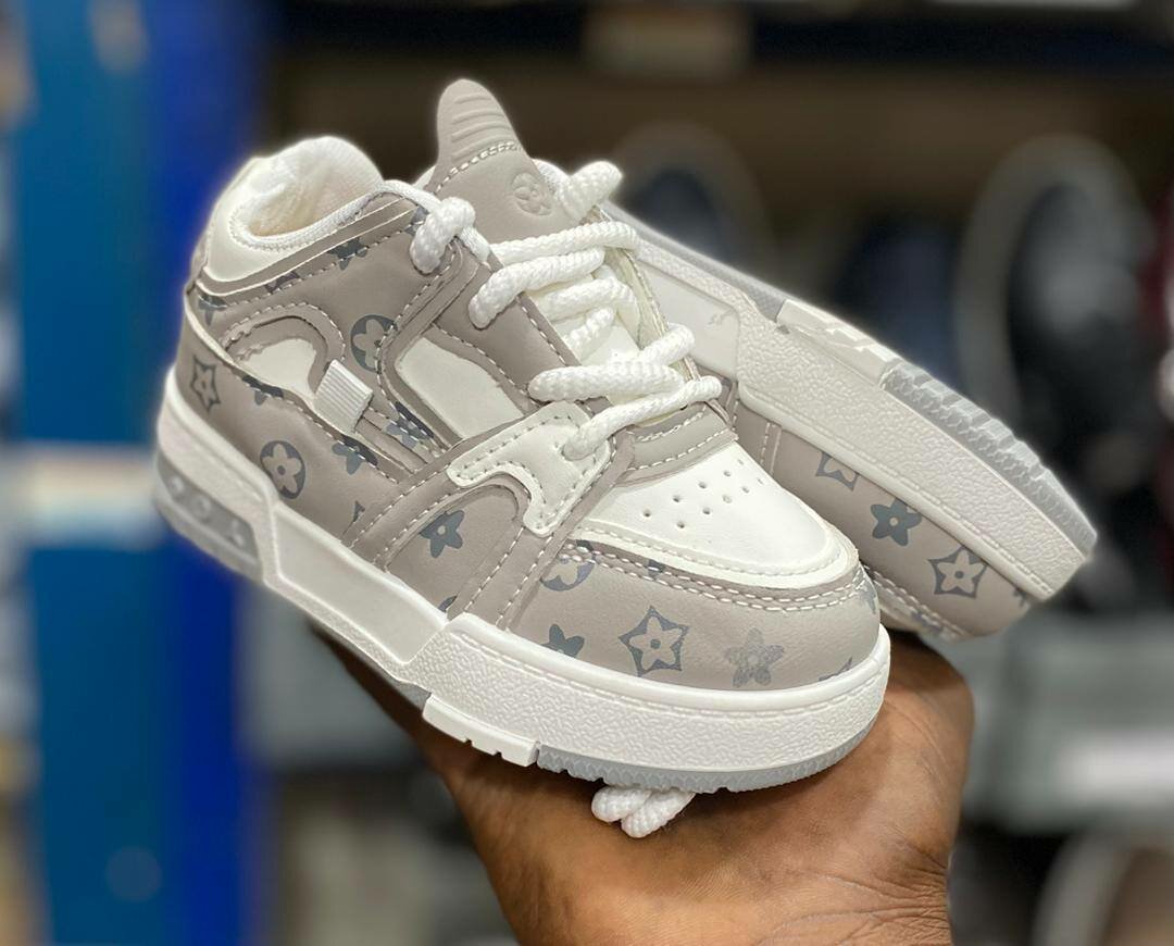 Sneakers pour enfants élégants