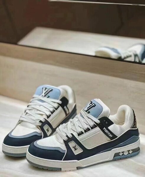 Lot 3 baskets Louis Vuitton homme