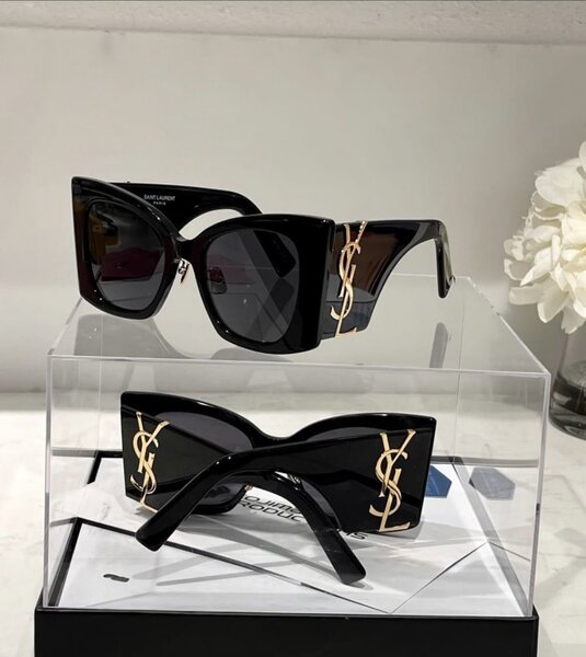 Lunettes de soleil YSL