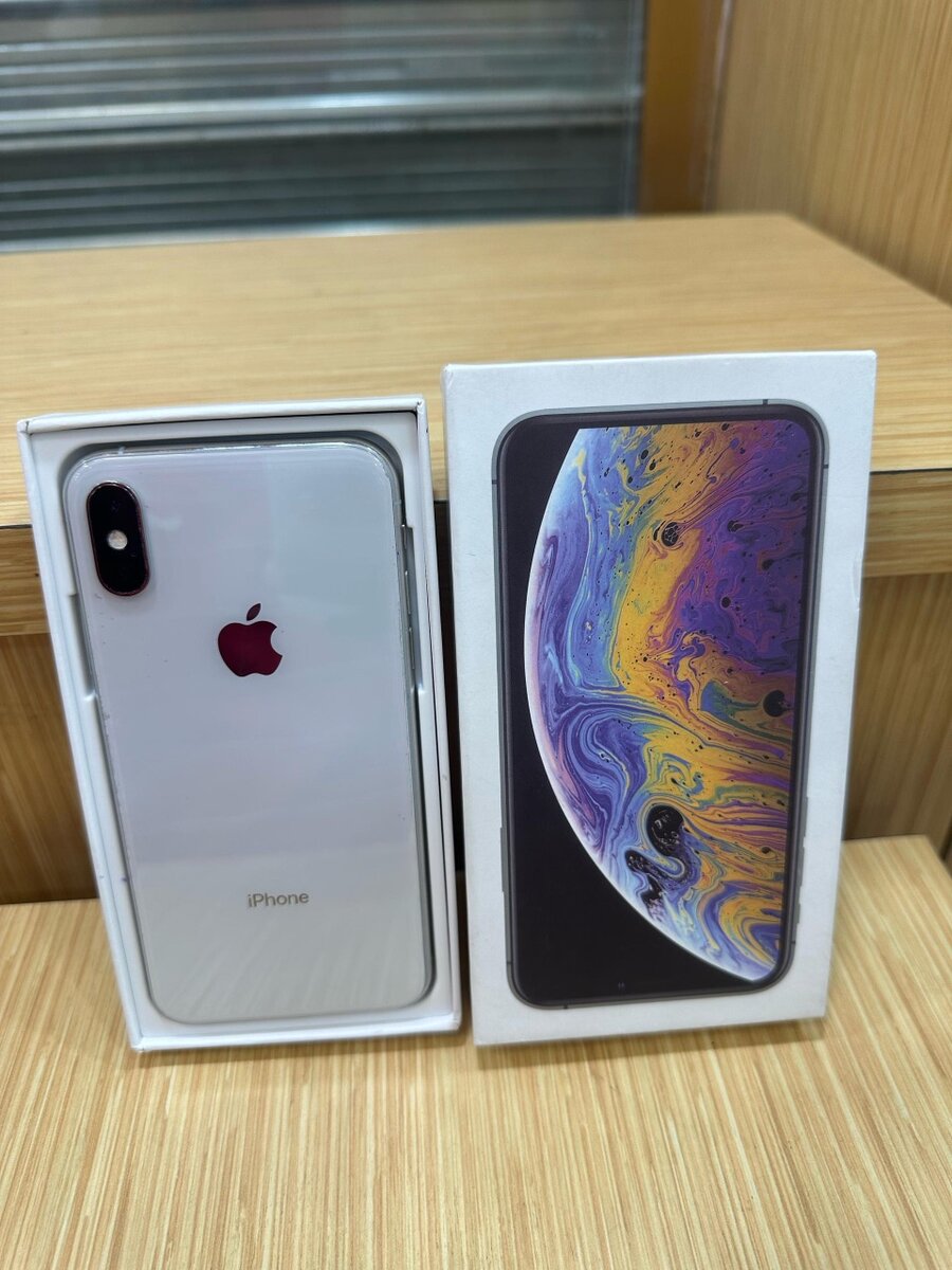iPhone XS 64GB Argent