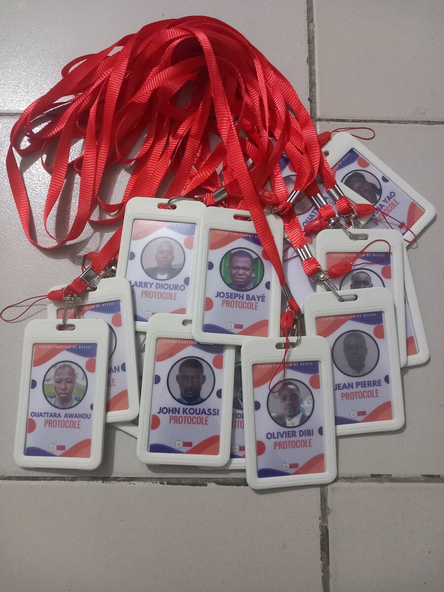 CARTE PROFESSIONNELLES OU BADGE PROFESSIONNEL