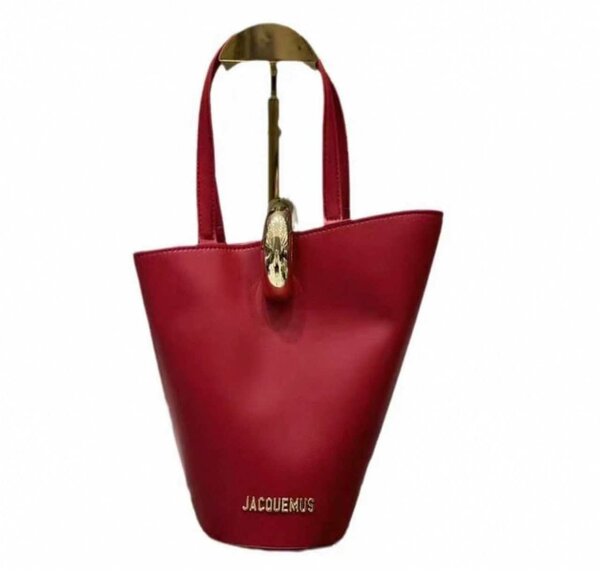 Sac à main moderne Jacquemus