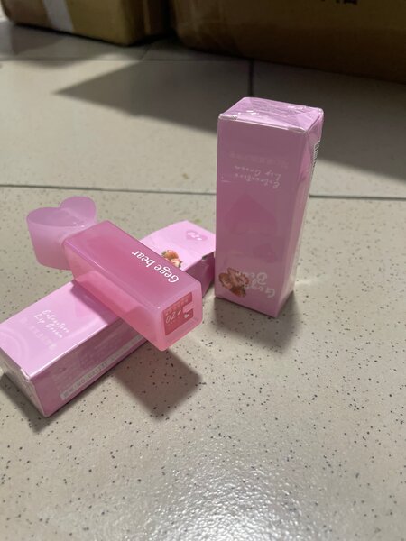 Rouge à lèvres hydratant Gege Bear