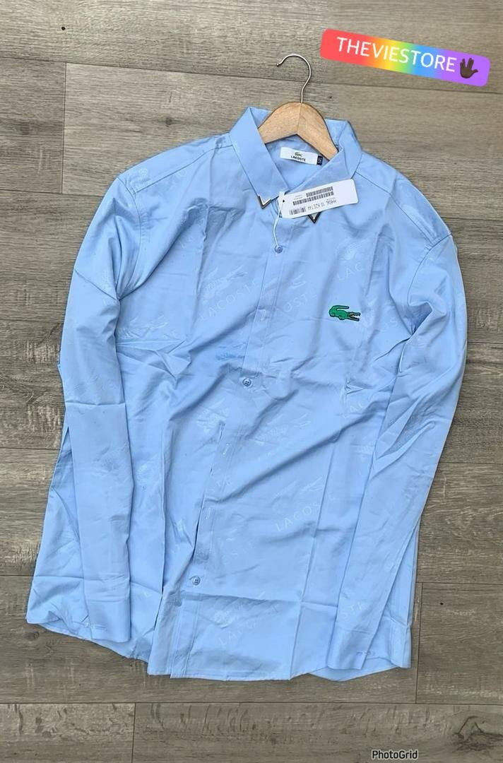 Chemise bleue homme élégante